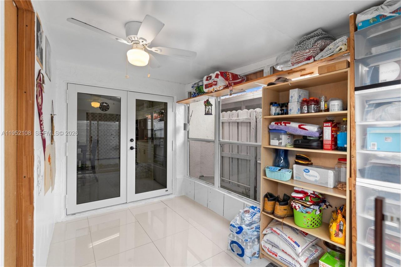 6919 W 29th Way, Hialeah, FL 33018 Photo