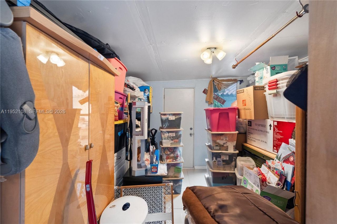 6919 W 29th Way, Hialeah, FL 33018 Photo