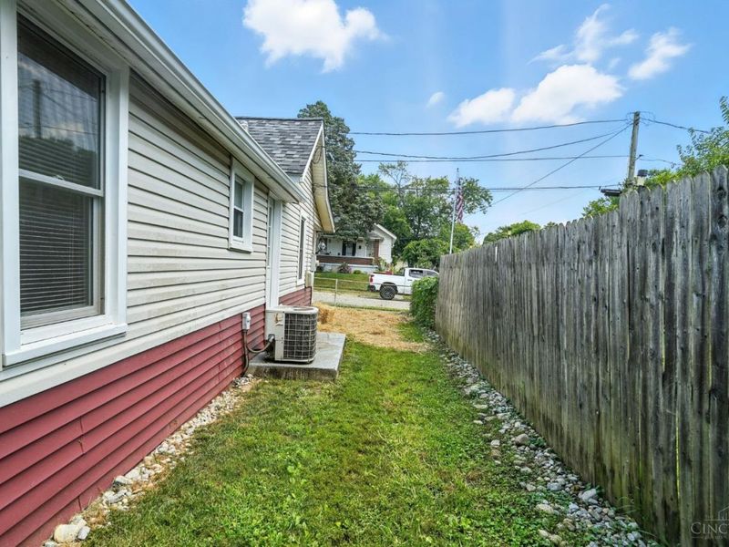 839 Willow Avenue, Hamilton, OH 45013 Photo 32