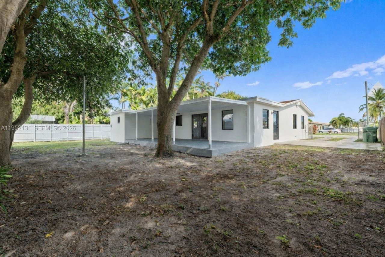 6950 W 10th Ave, Hialeah, FL 33014 Photo