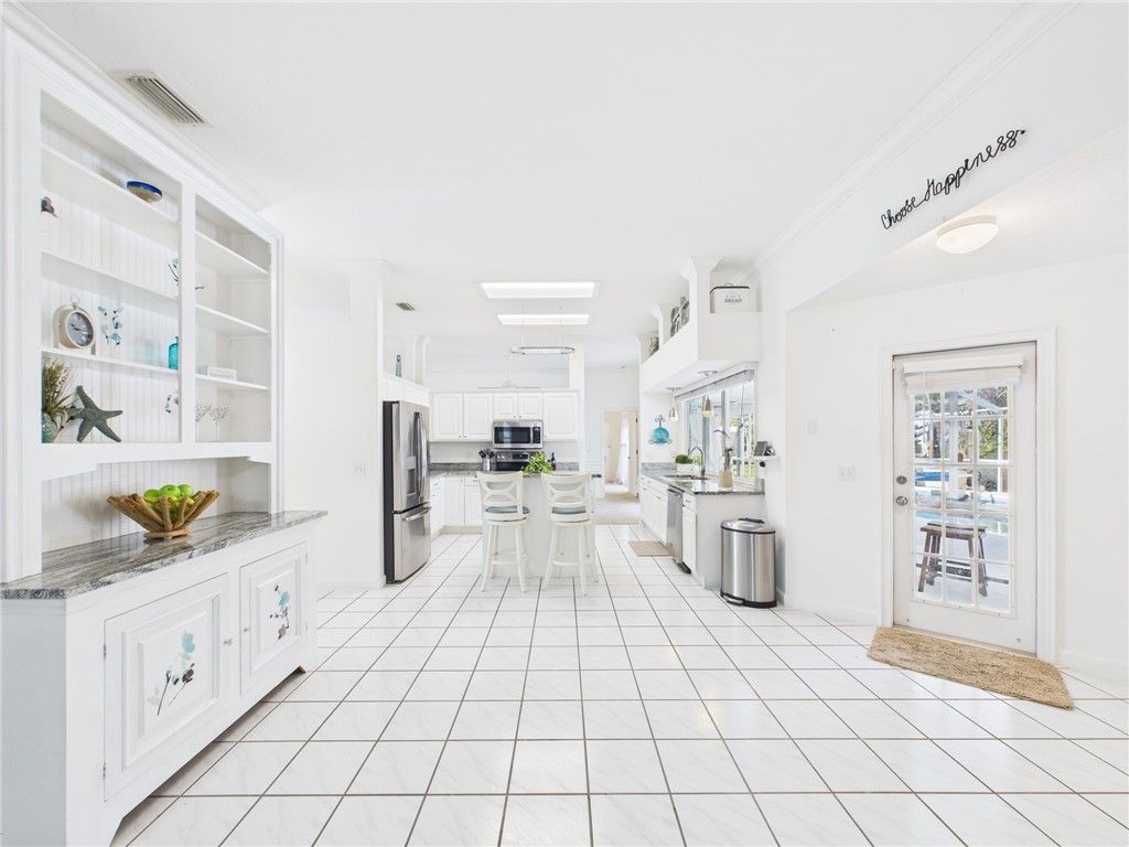 913 Starflower Avenue, Sebastian, FL 32958 Photo