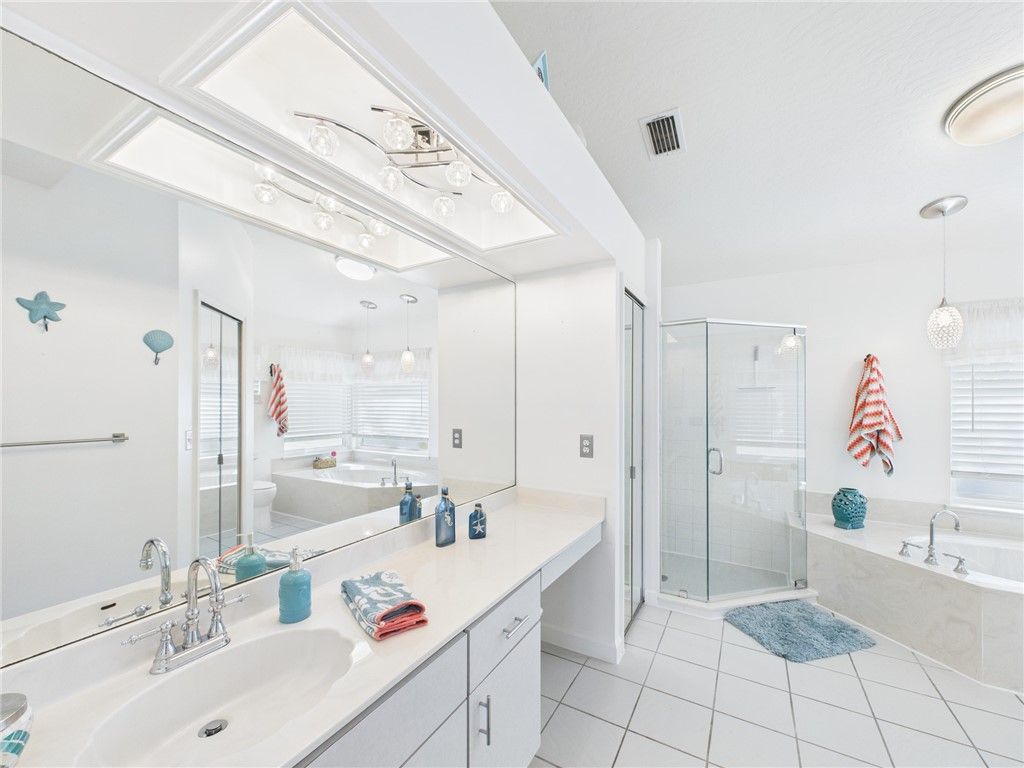 913 Starflower Avenue, Sebastian, FL 32958 Photo