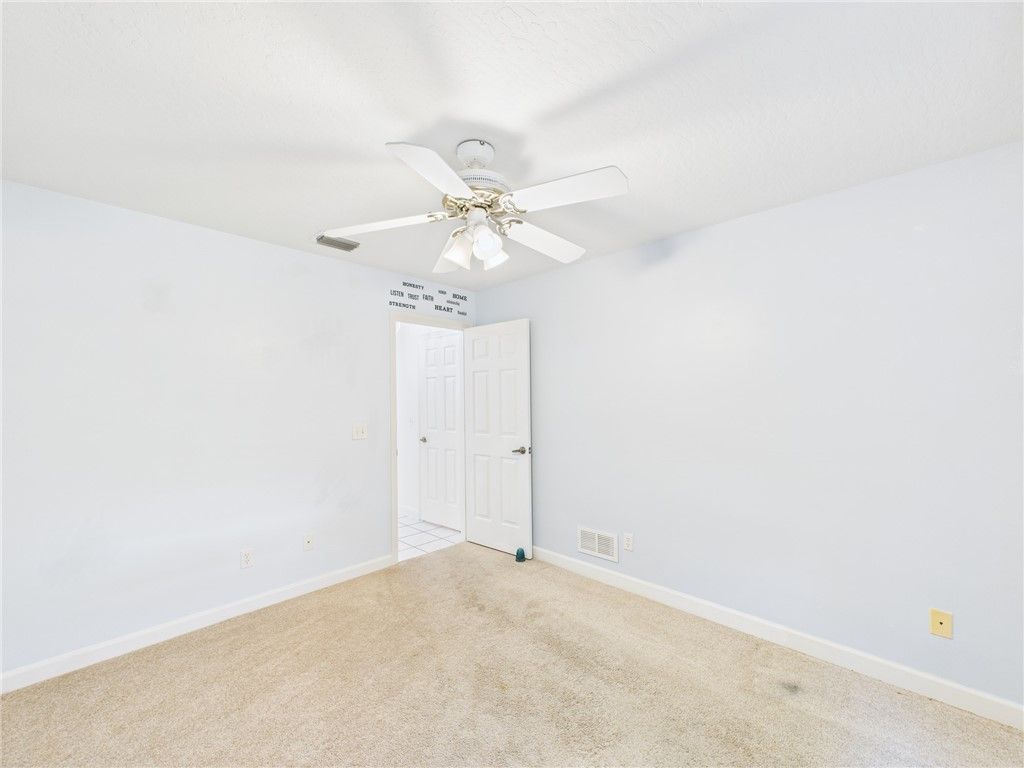 913 Starflower Avenue, Sebastian, FL 32958 Photo