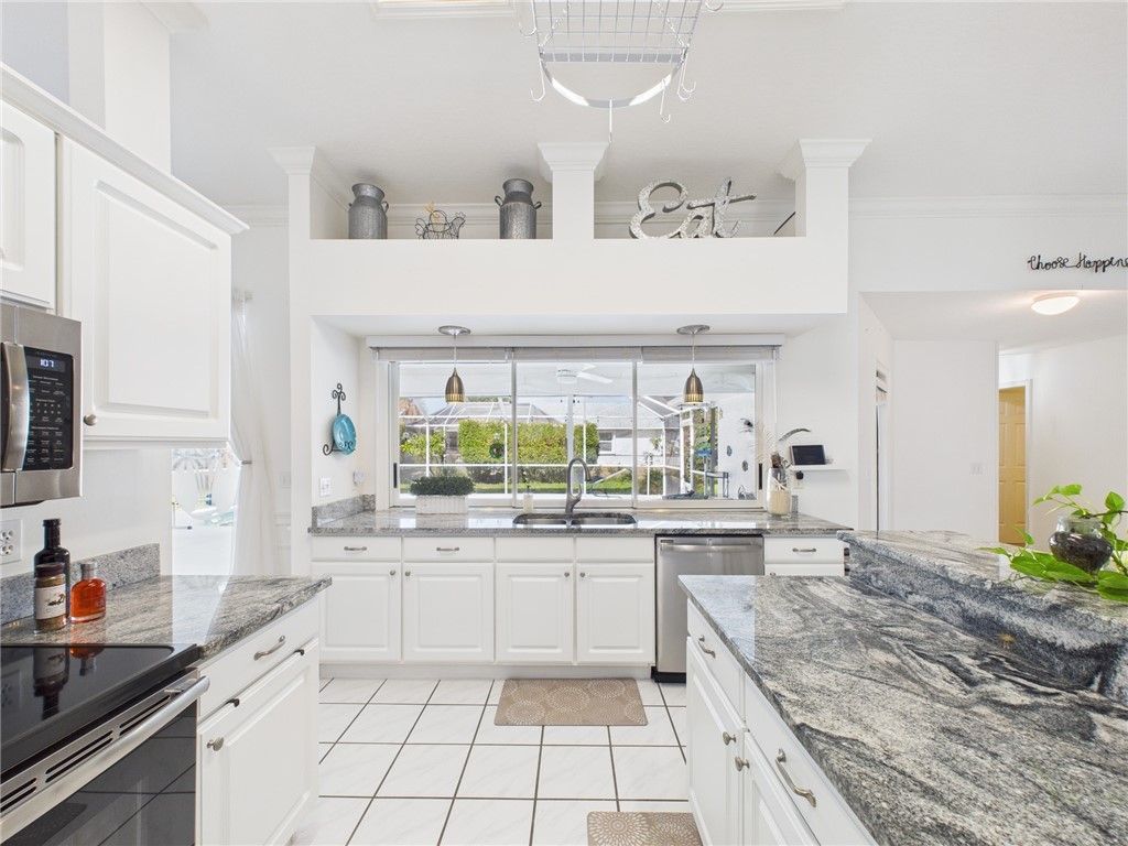 913 Starflower Avenue, Sebastian, FL 32958 Photo