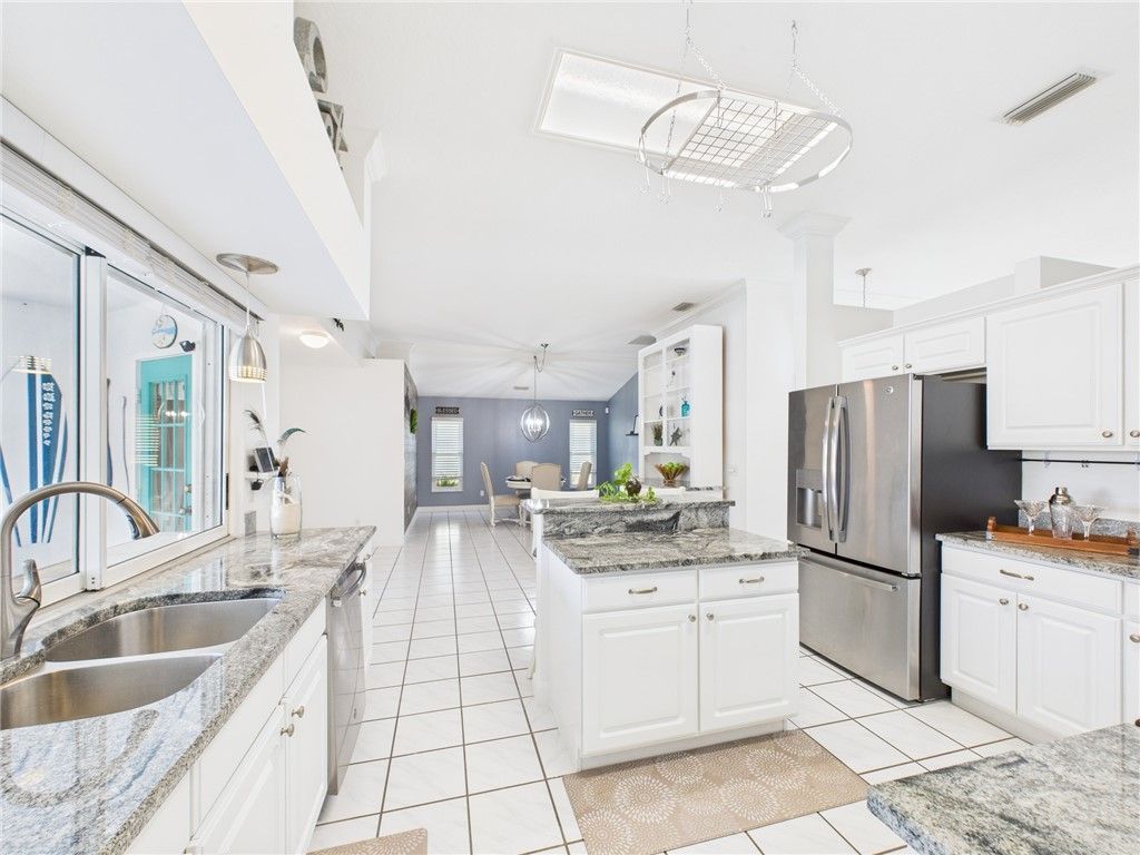 913 Starflower Avenue, Sebastian, FL 32958 Photo