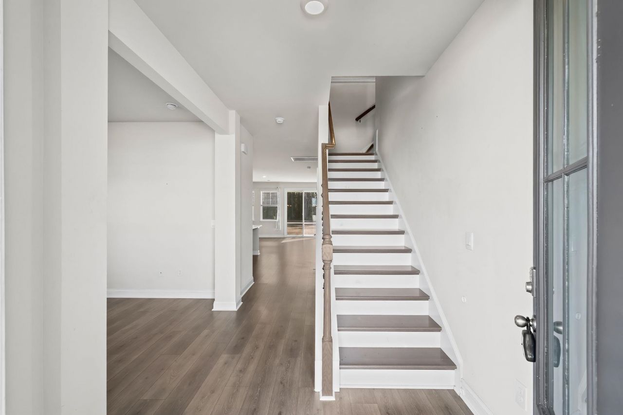 1509 Tugalo Ct. Photo 2