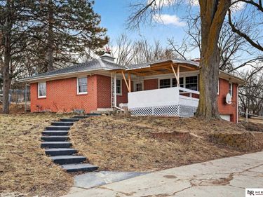 5225 Fowler Avenue, Omaha, NE 68104