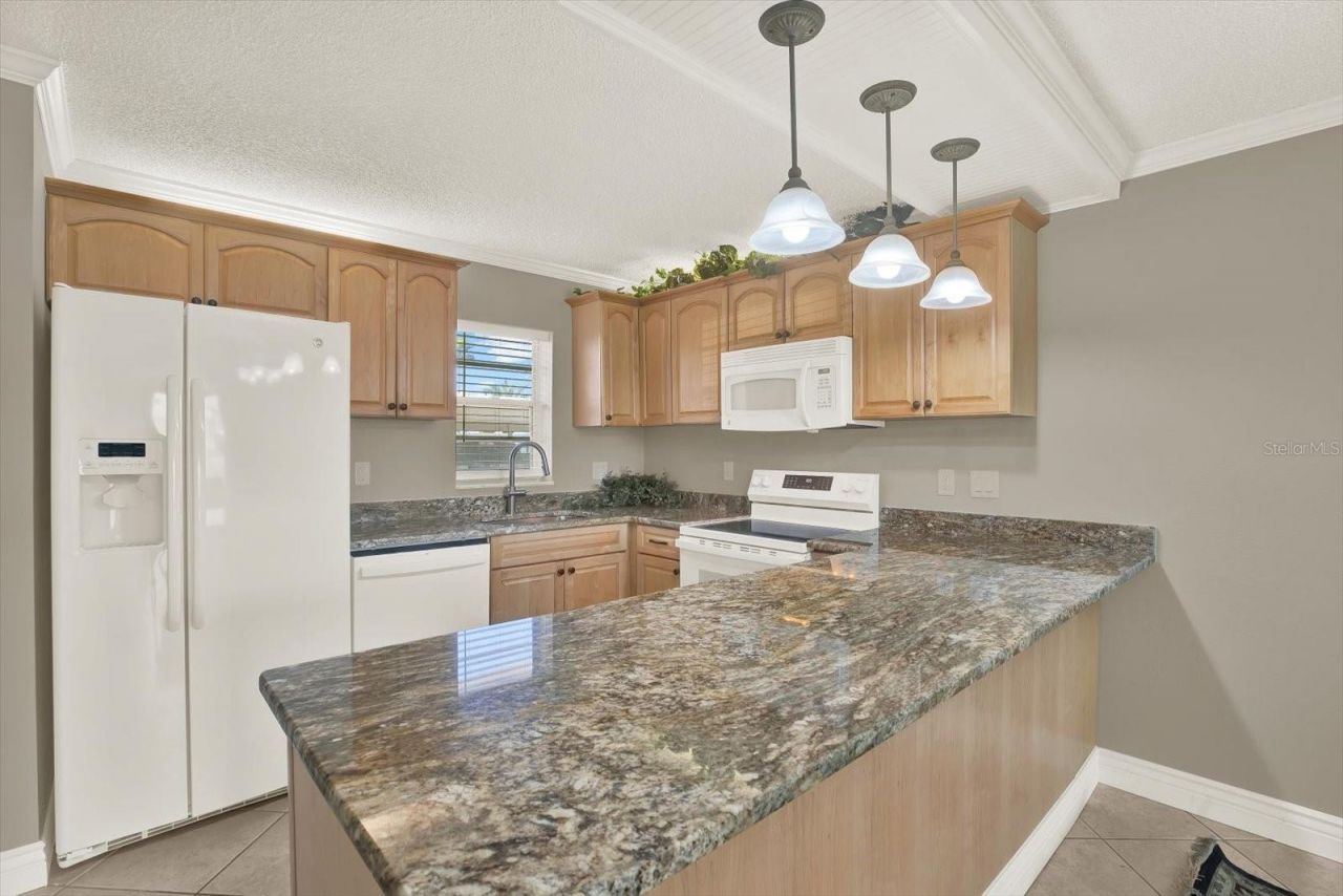 7625 Sun Island Drive S, Unit 107, South Pasadena, FL 33707 Photo