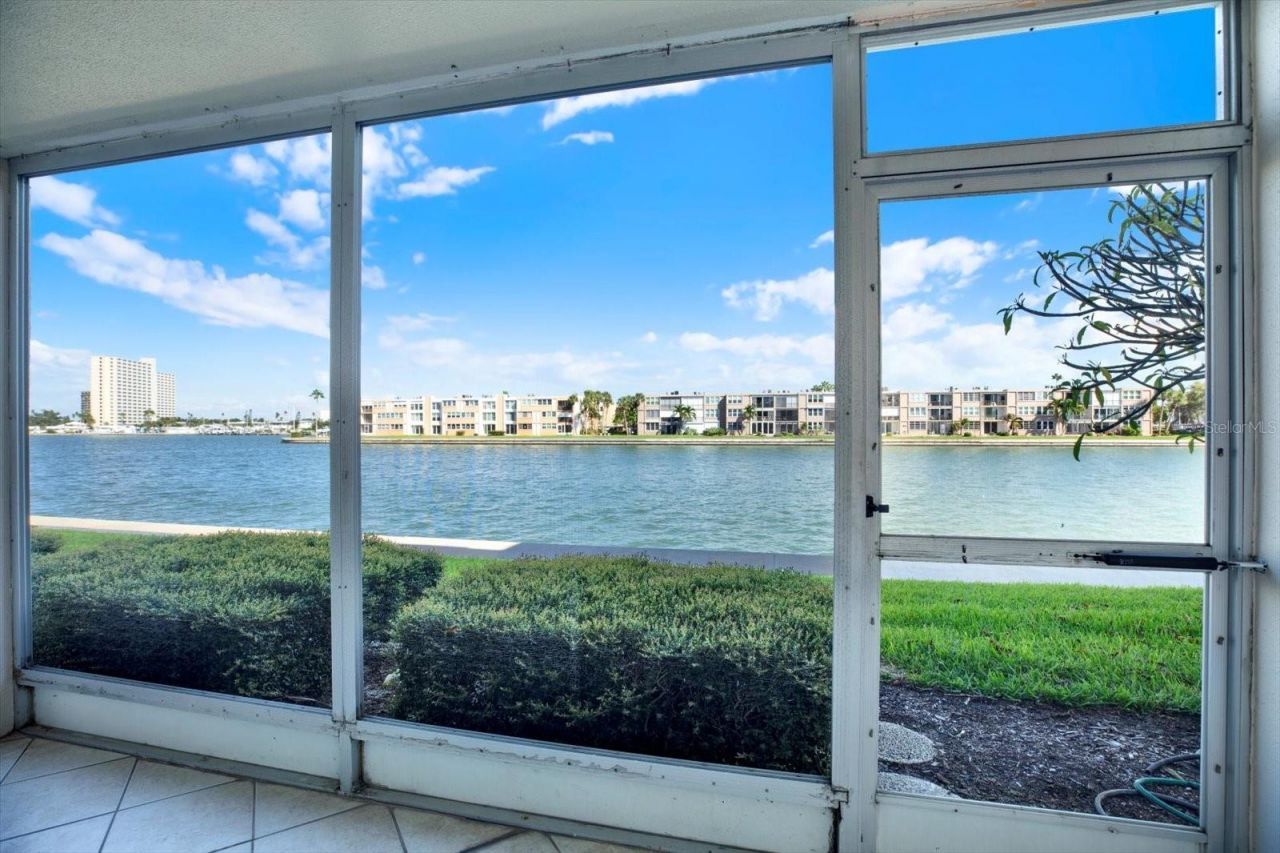7625 Sun Island Drive S, Unit 107, South Pasadena, FL 33707 Photo