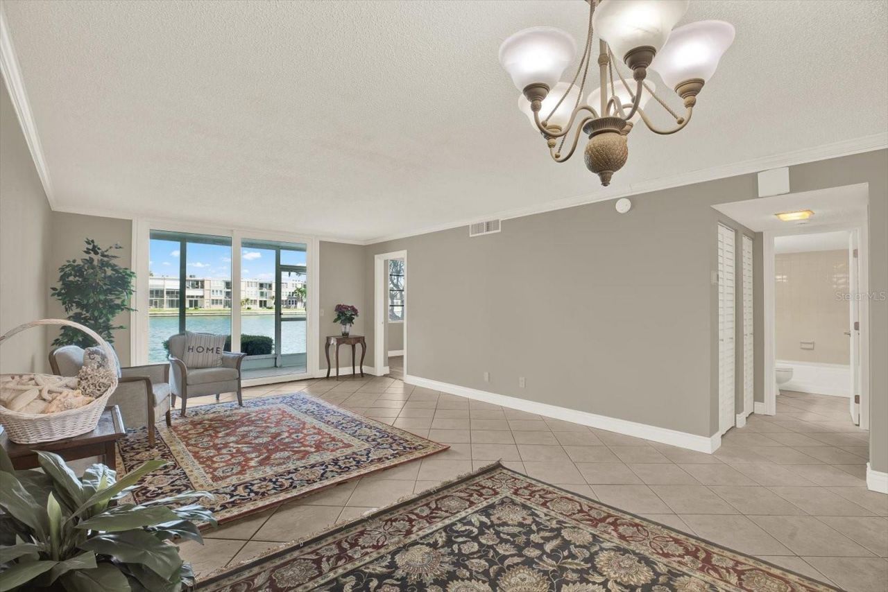 7625 Sun Island Drive S, Unit 107, South Pasadena, FL 33707 Photo