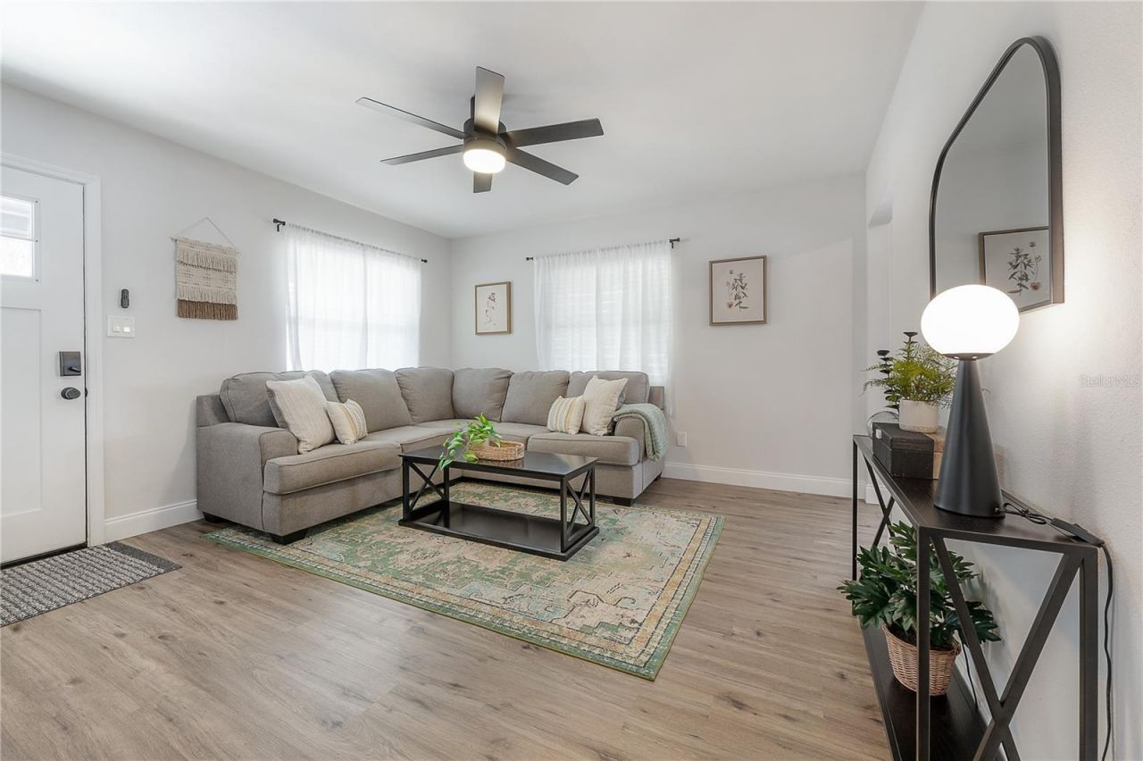 2400 34th Avenue N, Saint Petersburg, FL 33713 Photo