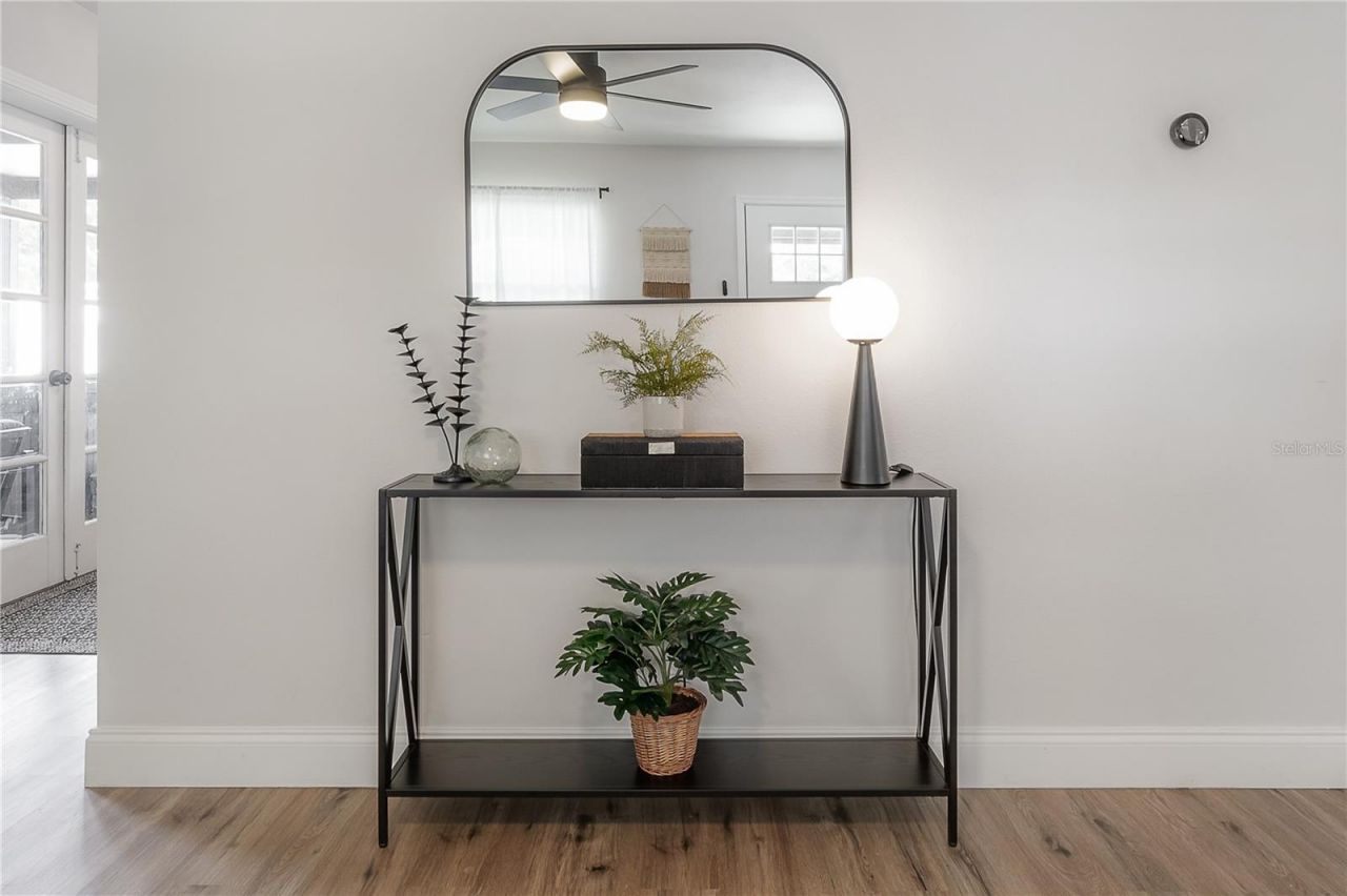 2400 34th Avenue N, Saint Petersburg, FL 33713 Photo