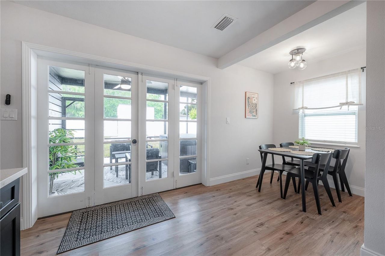 2400 34th Avenue N, Saint Petersburg, FL 33713 Photo