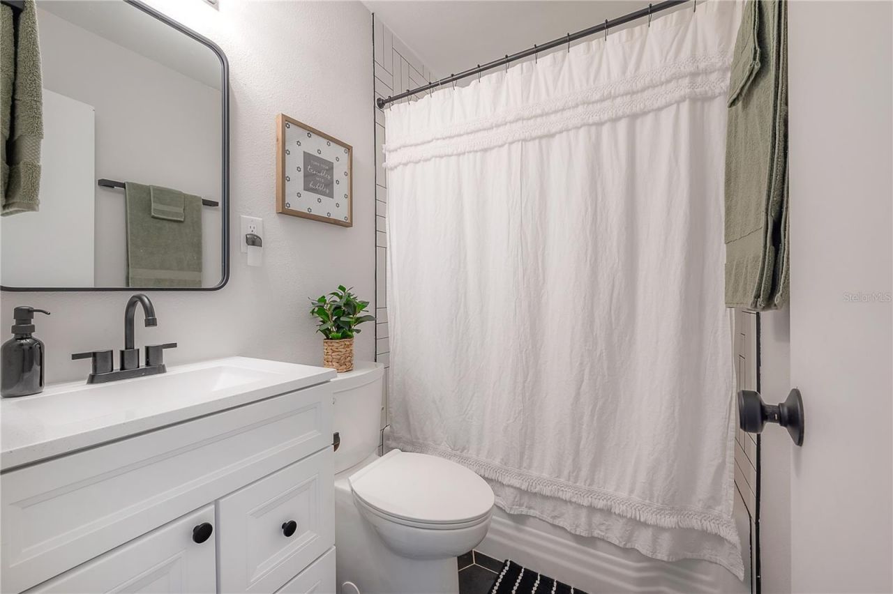 2400 34th Avenue N, Saint Petersburg, FL 33713 Photo