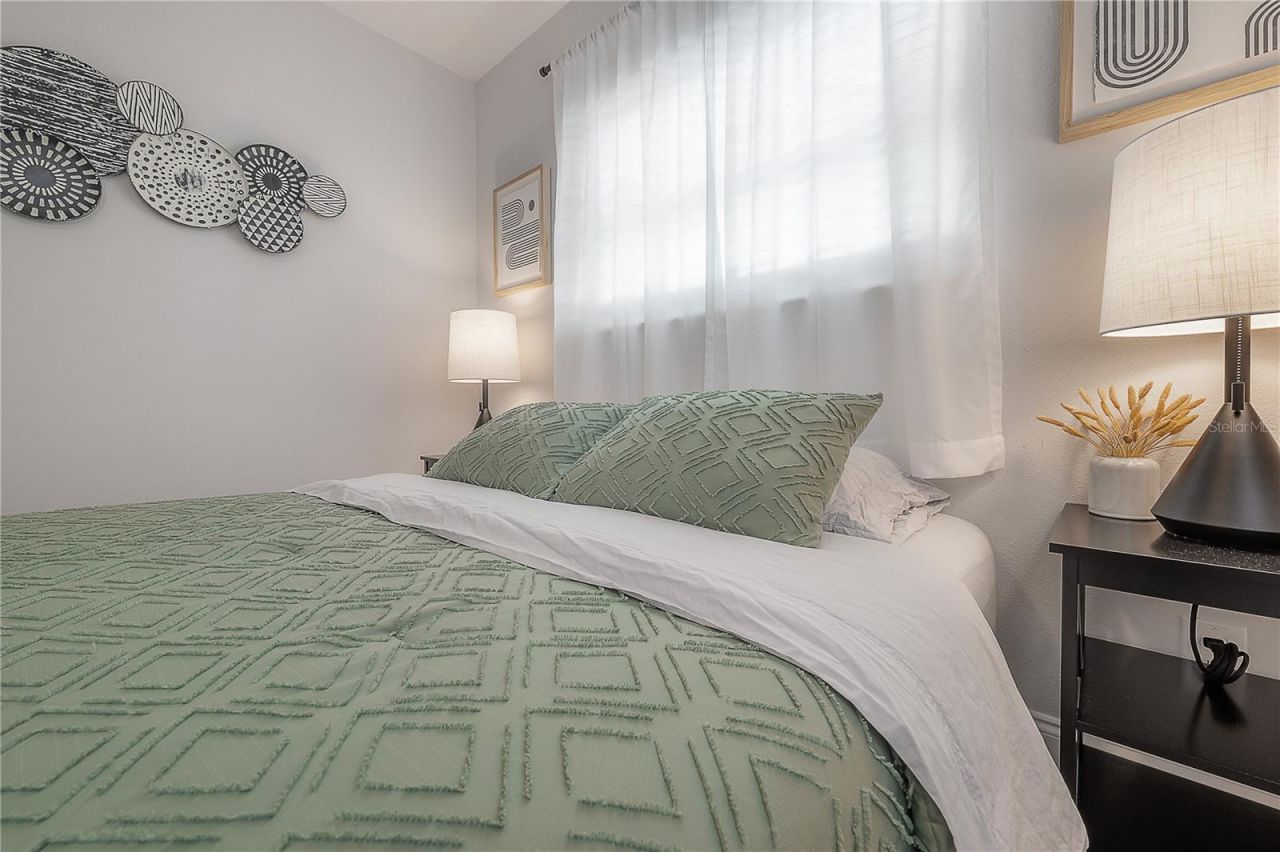 2400 34th Avenue N, Saint Petersburg, FL 33713 Photo