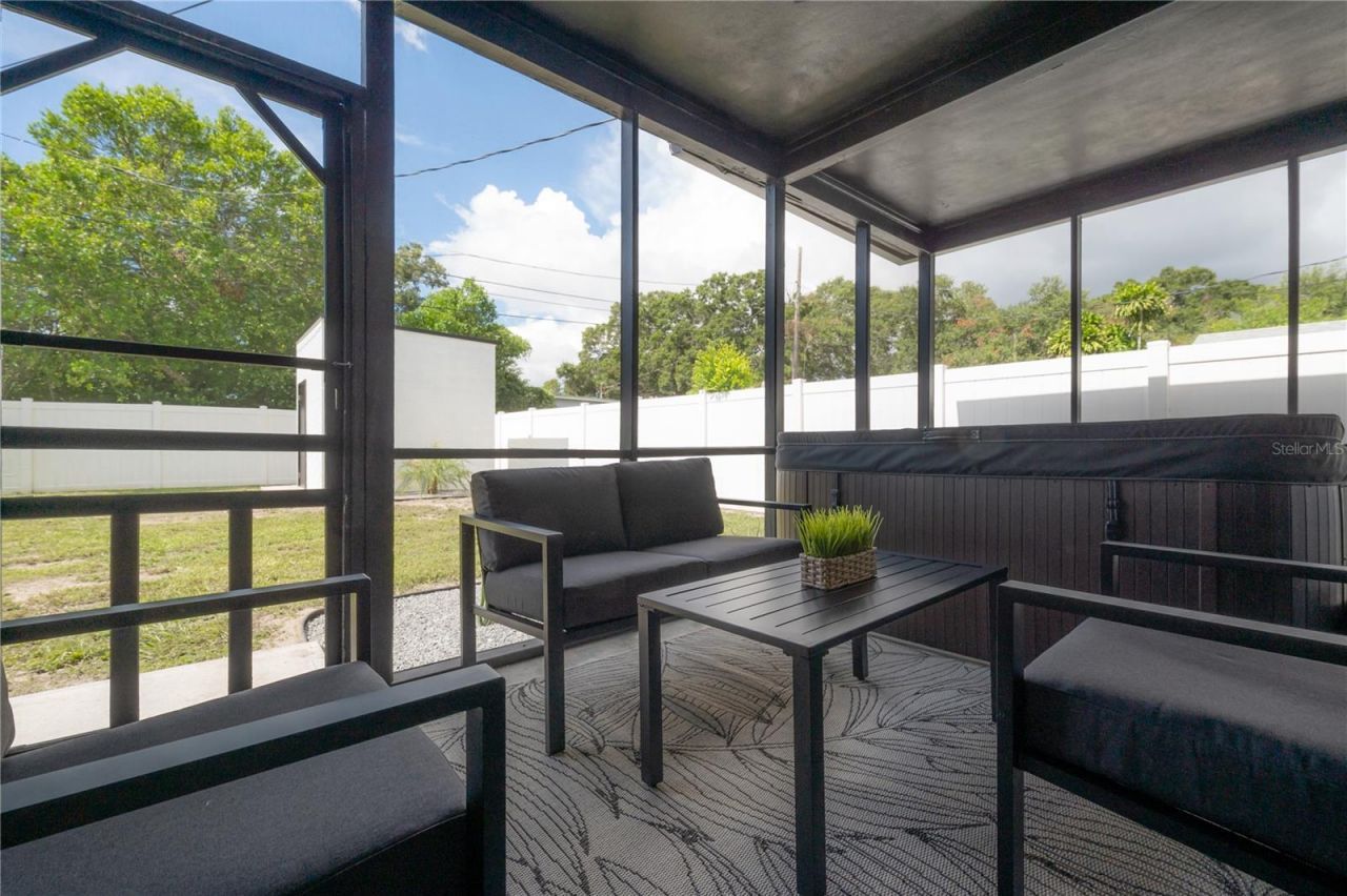 2400 34th Avenue N, Saint Petersburg, FL 33713 Photo