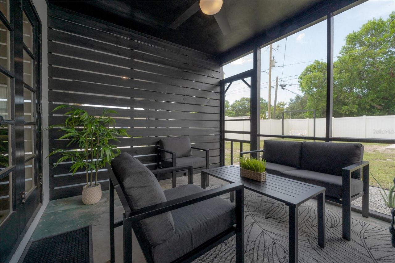 2400 34th Avenue N, Saint Petersburg, FL 33713 Photo