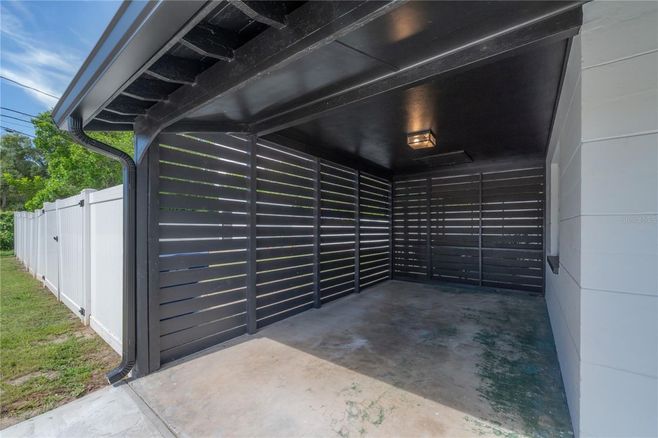 2400 34th Avenue N, Saint Petersburg, FL 33713 Photo