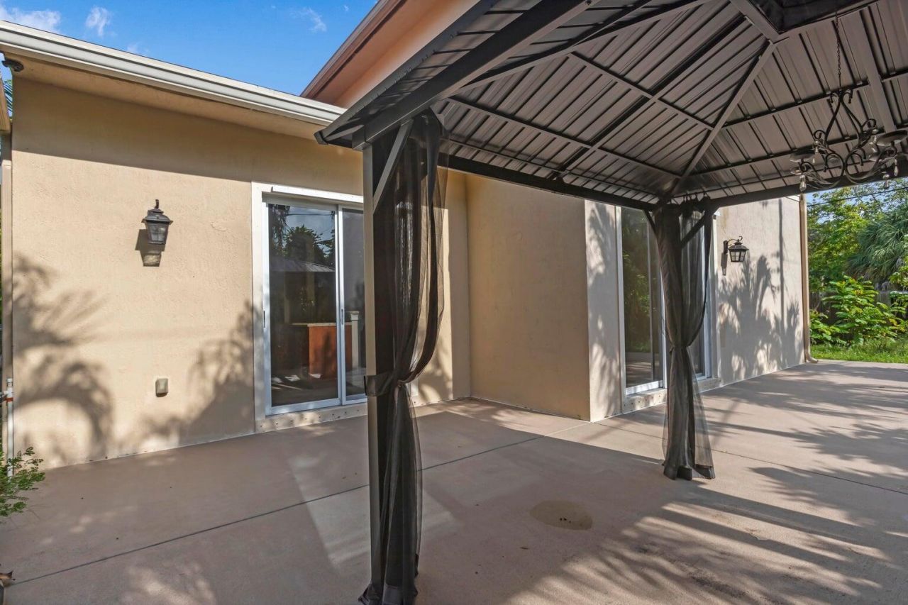 4500 SW 25th Terrace, Dania, FL 33312 Photo