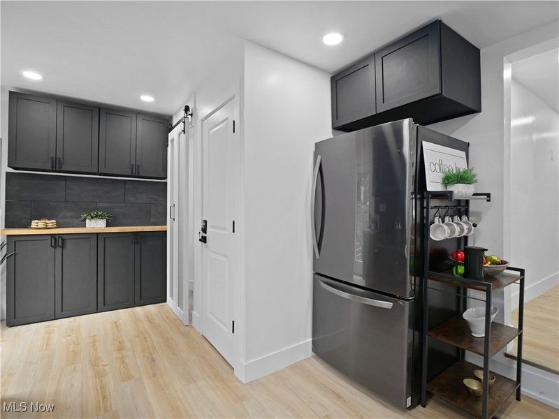 2080 W 45th Street, Cleveland, OH 44102 Photo 12