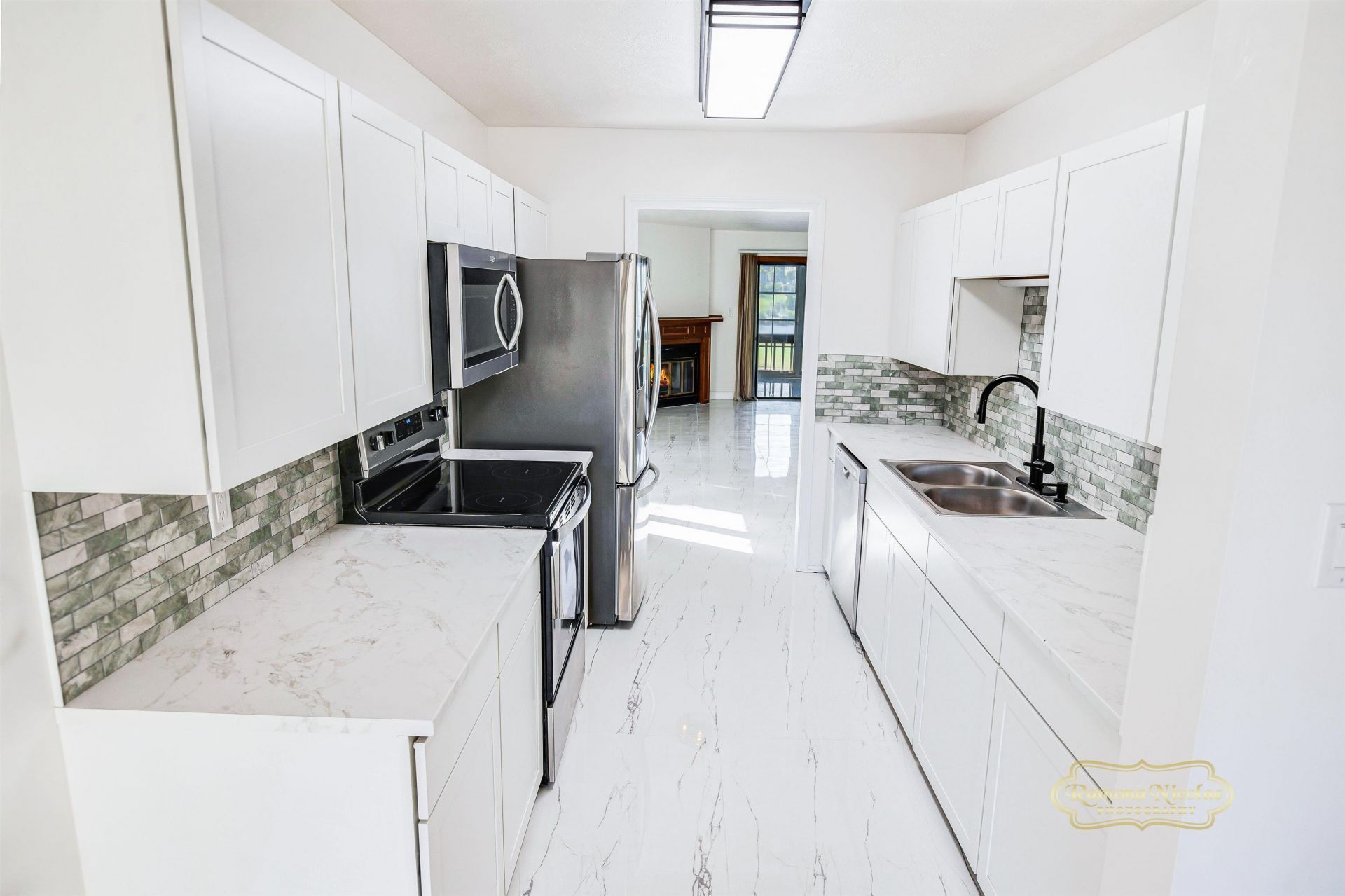 4046 Fairway Lakes Dr. Photo 11
