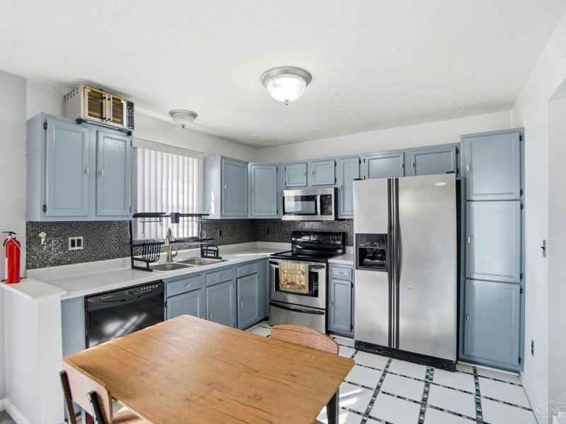 2505 Foxcove Court, Cincinnati, OH 45211 Photo 10