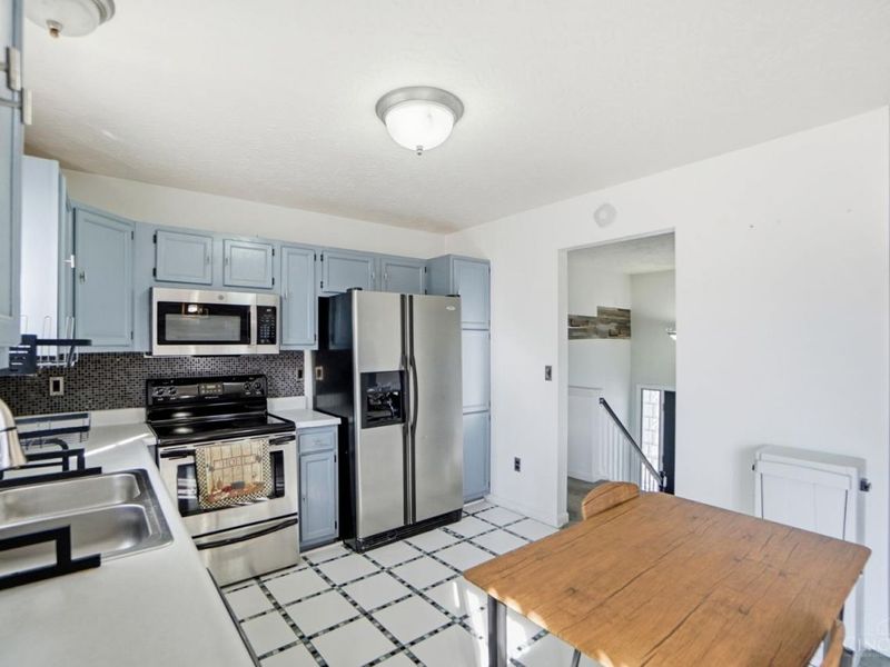 2505 Foxcove Court, Cincinnati, OH 45211 Photo 11