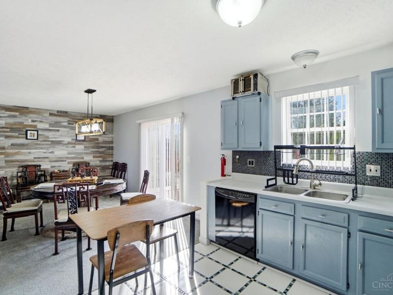 2505 Foxcove Court, Cincinnati, OH 45211 Photo 13