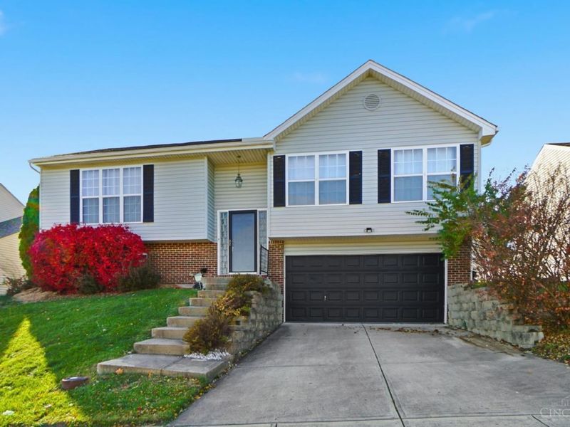 2505 Foxcove Court, Cincinnati, OH 45211 Photo 3