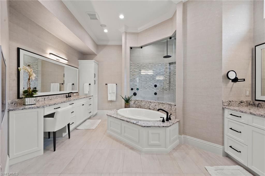 28696 La Caille Dr, Naples, FL 34119 Photo