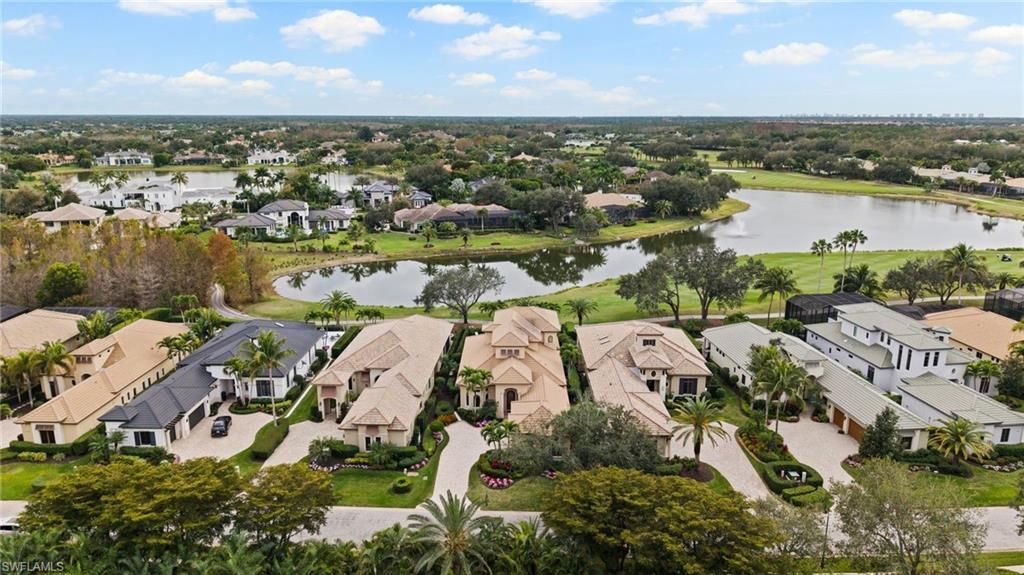 28696 La Caille Dr, Naples, FL 34119 Photo