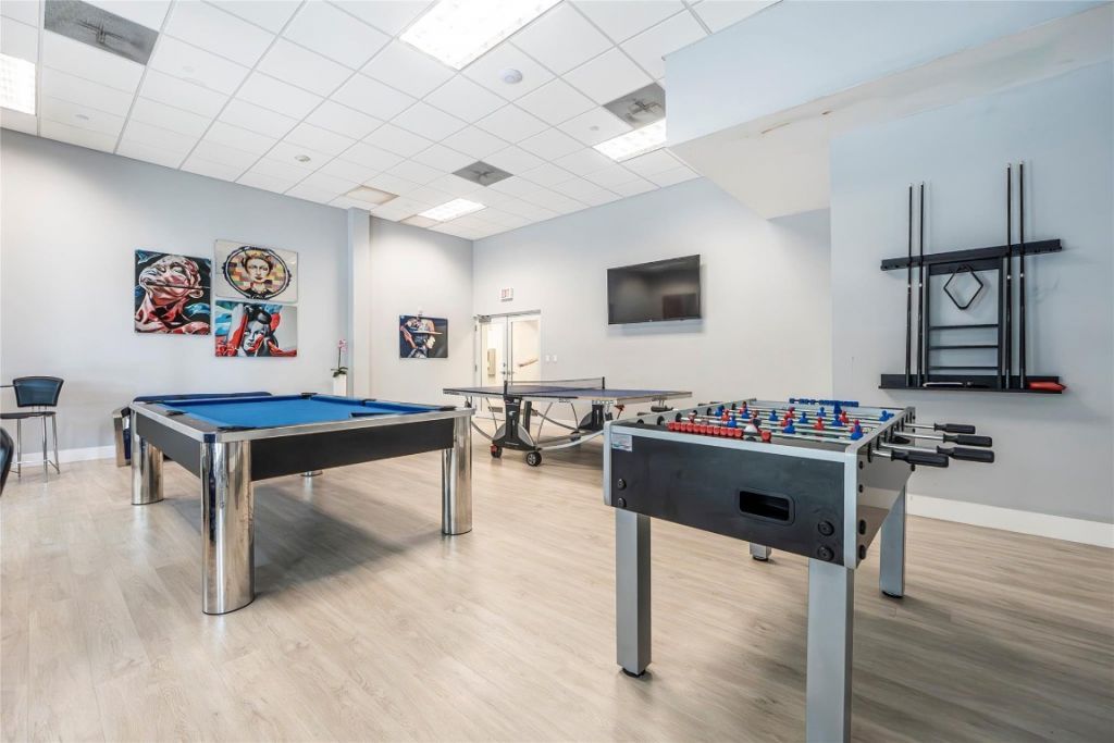 1800 N Bayshore Drive, Unit 2402, Miami, FL 33132 Photo