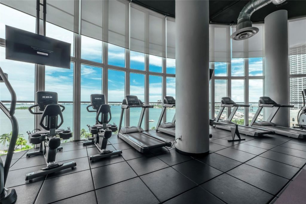 1800 N Bayshore Drive, Unit 2402, Miami, FL 33132 Photo