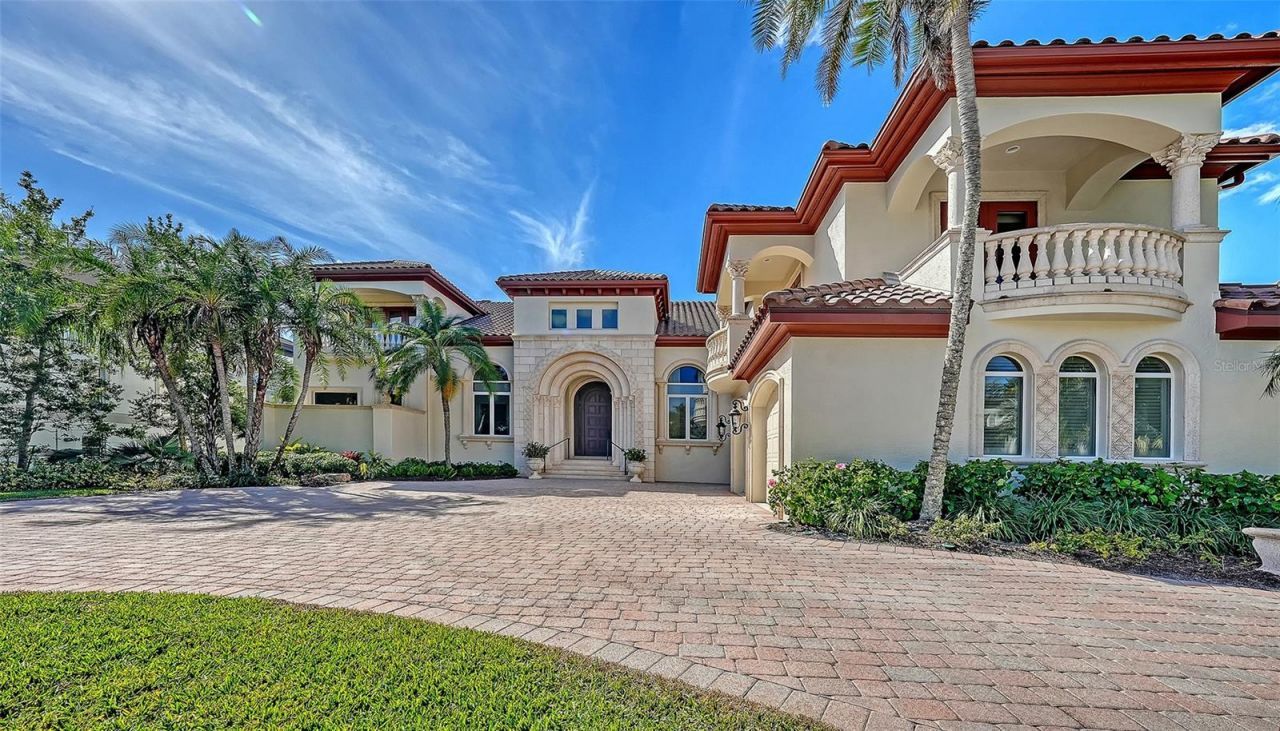 570 S Spoonbill Drive, Sarasota, FL 34236 Photo
