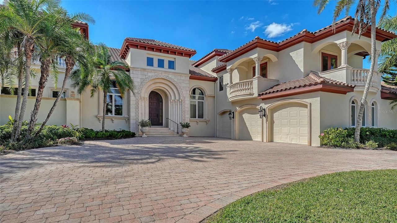 570 S Spoonbill Drive, Sarasota, FL 34236 Photo