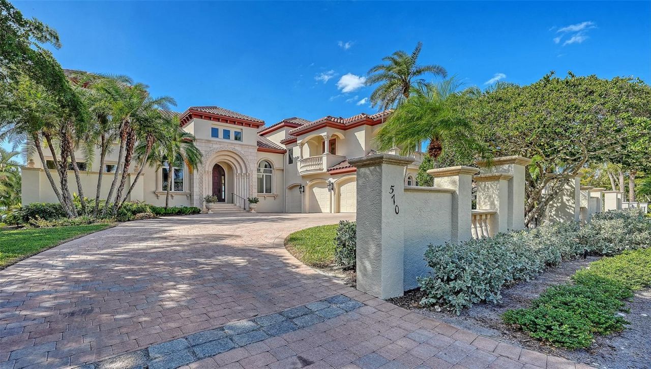 570 S Spoonbill Drive, Sarasota, FL 34236 Photo