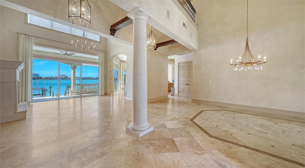 570 S Spoonbill Drive, Sarasota, FL 34236 Photo