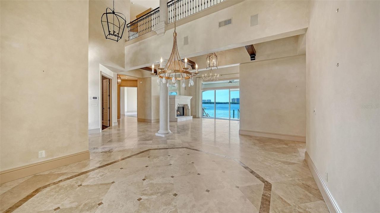 570 S Spoonbill Drive, Sarasota, FL 34236 Photo