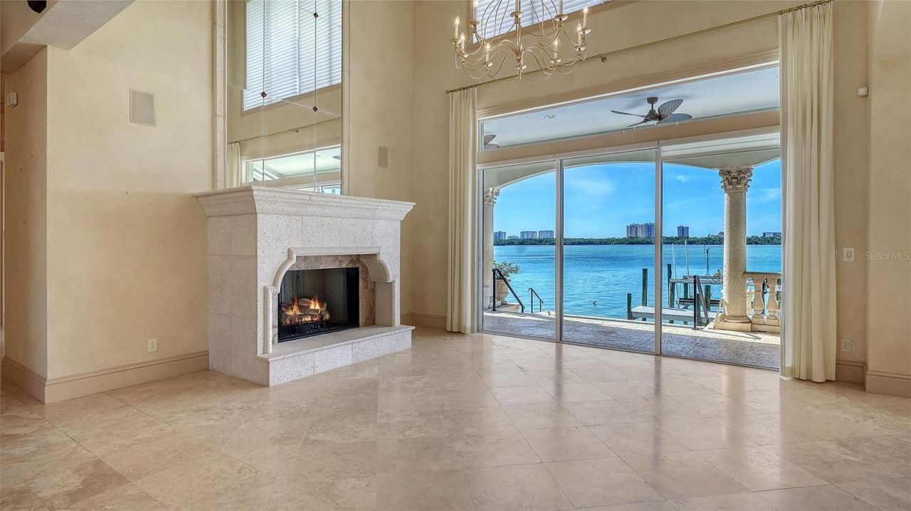570 S Spoonbill Drive, Sarasota, FL 34236 Photo