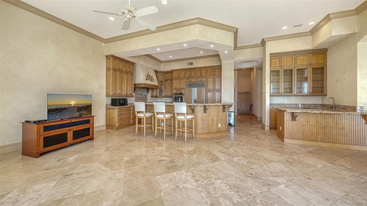 570 S Spoonbill Drive, Sarasota, FL 34236 Photo
