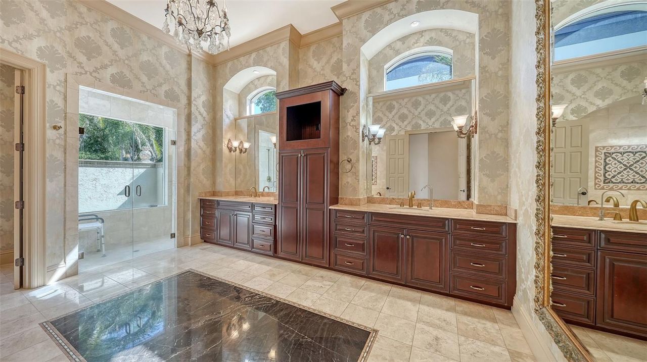 570 S Spoonbill Drive, Sarasota, FL 34236 Photo