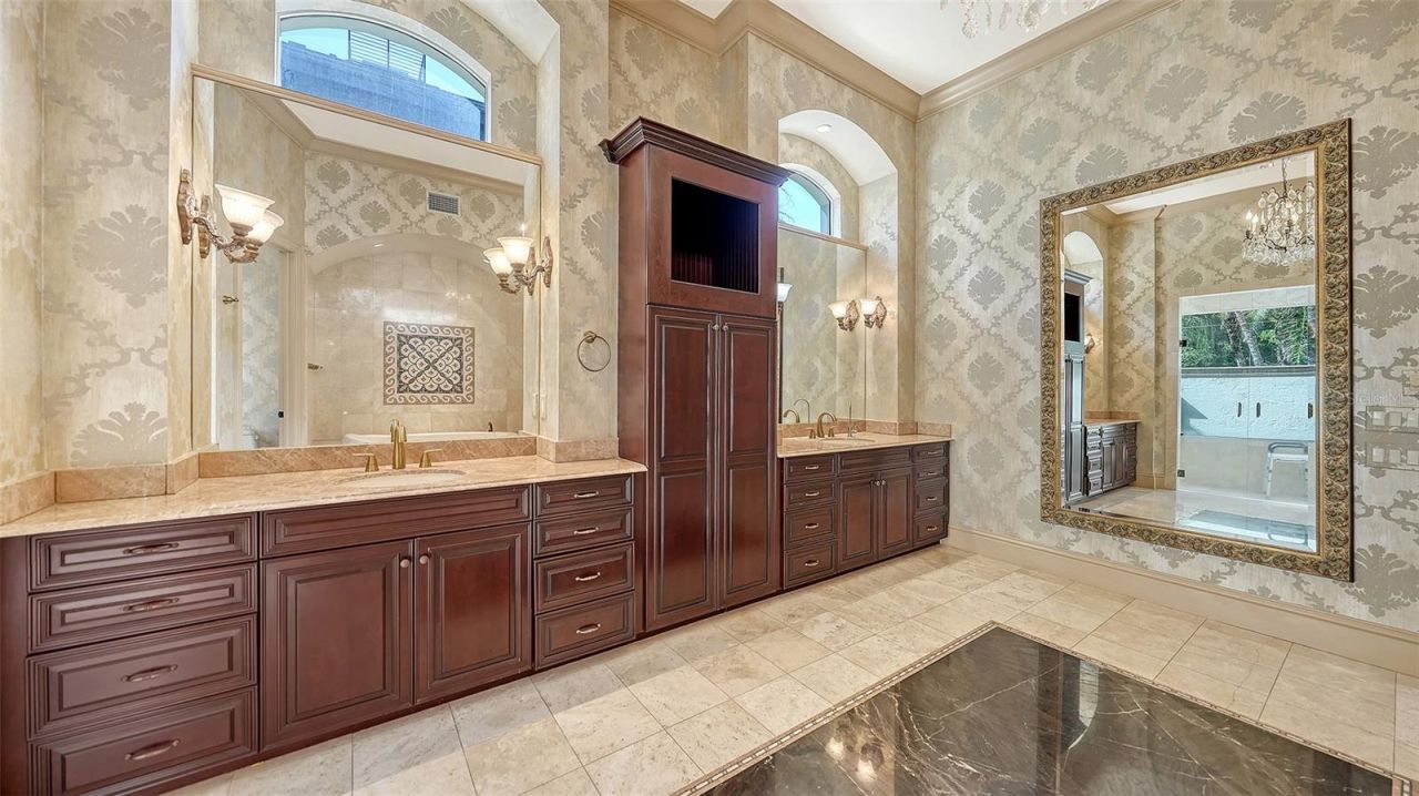 570 S Spoonbill Drive, Sarasota, FL 34236 Photo