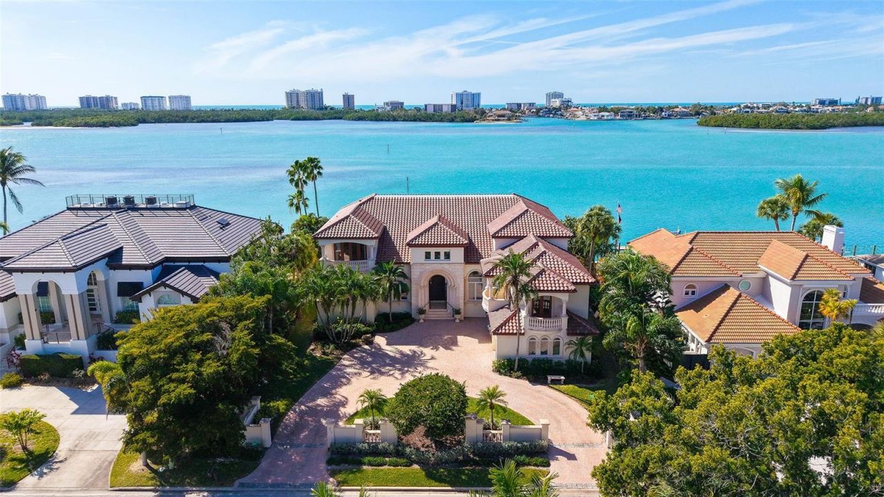 570 S Spoonbill Drive, Sarasota, FL 34236 Photo