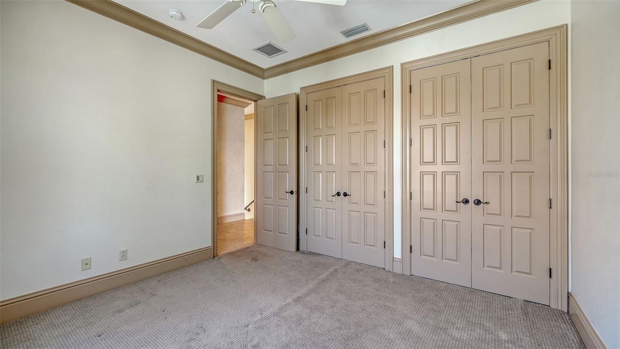 570 S Spoonbill Drive, Sarasota, FL 34236 Photo