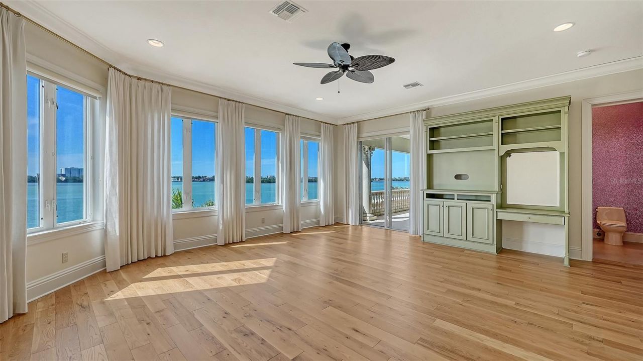 570 S Spoonbill Drive, Sarasota, FL 34236 Photo