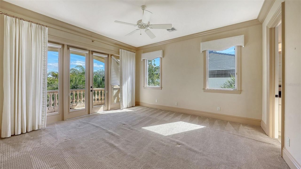 570 S Spoonbill Drive, Sarasota, FL 34236 Photo