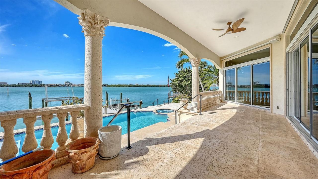 570 S Spoonbill Drive, Sarasota, FL 34236 Photo