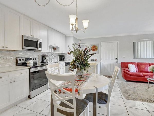 588 Trace Cir, Unit 211, Deerfield Beach, FL 33441