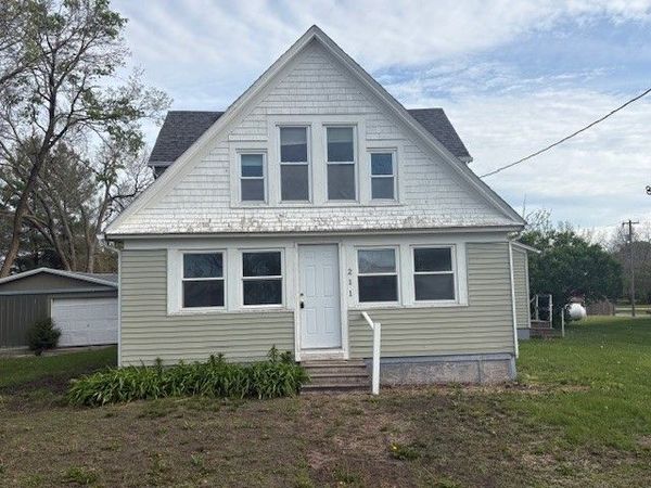 211 2nd Street, Murray, IA 50174