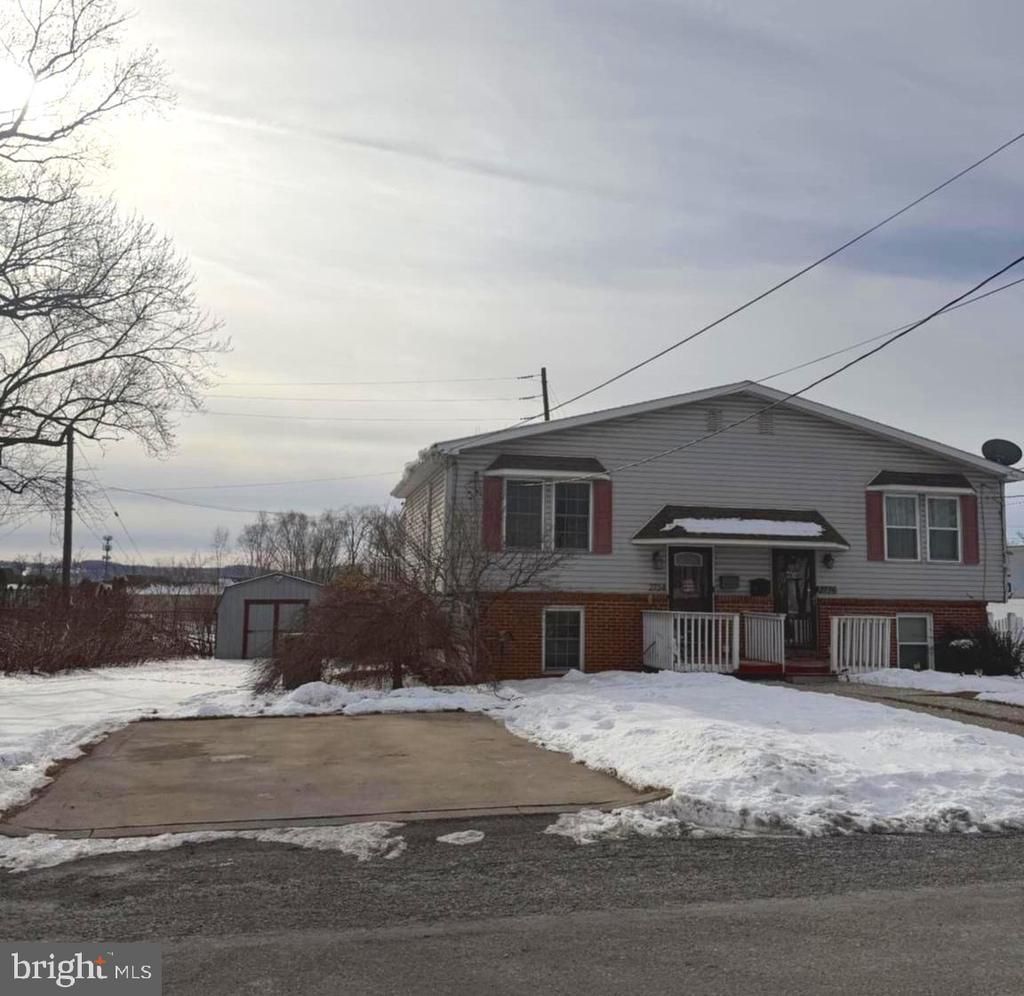 2734 Columbia Street, Easton, PA 18045 Main Photo